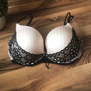 VS “Very Sexy” push up bra 34DD